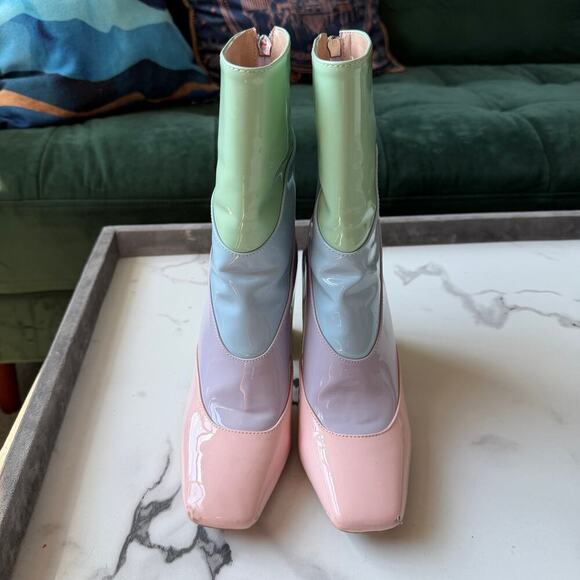 Audrey O Pastel Colorblock Patent Booties Size 6 - Picture 4 of 10